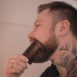 Bartkamm 'Corsair' -Herren Mode Waesche Bartkamm4 compressed