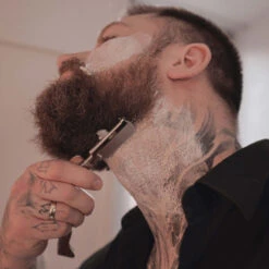 All-in-one Set Rasur & Bart - Rasiermesser 'Heartwood' -Herren Mode Waesche Rasiermesser Holz