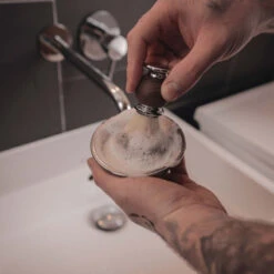 Rasurpflege Set Premium - Rasierhobel 'Hamburg' Rosé - Gold -Herren Mode Waesche RasierpinselSet2 compressed 1ce91e41 5446 488f 9fb5 e5751dac17d7