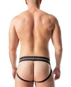 Titelseite -Herren Mode Waesche b93e16b728c801c9a6f6d72701f3188c1739554958006